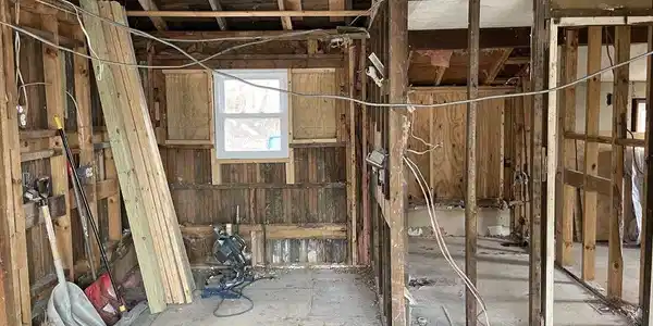 83 Webster Avenue