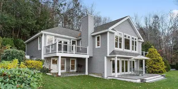 97 W Shore