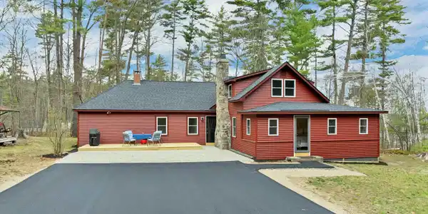 40 Emery Lane