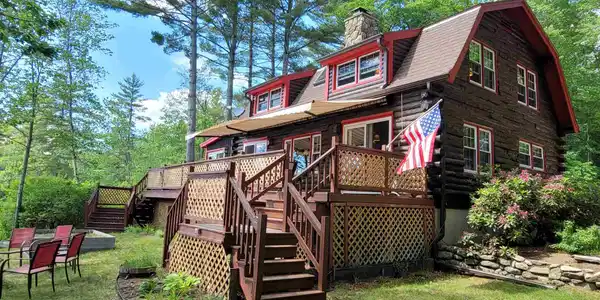 569 Crystal Lake