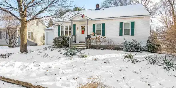125 Woodbury