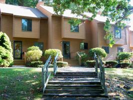 84 Dunvegan Woods