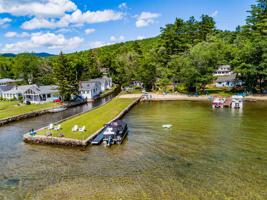 22 Lakefield