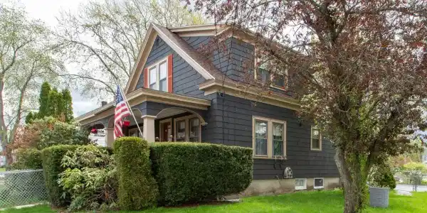 176 Lake