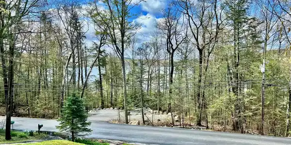 269 North Shore