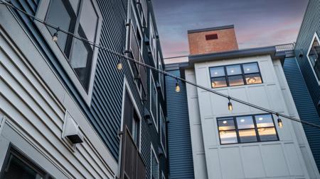 99 Foundry Place