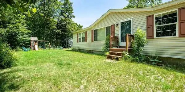 173 Lakeside Oaks
