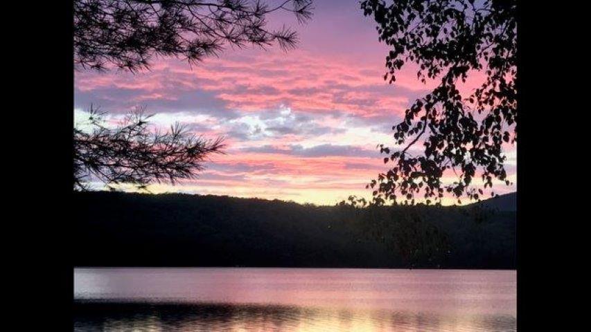 Image 2: Enjoy Sunsets & Mtn Views