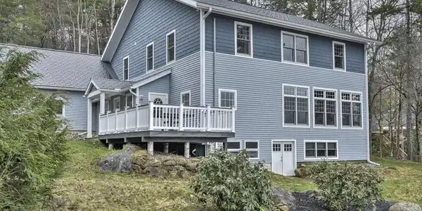 38 West Shore