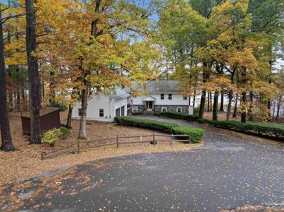 24 Rolling Ridge Road