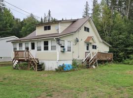 170 Akers Pond