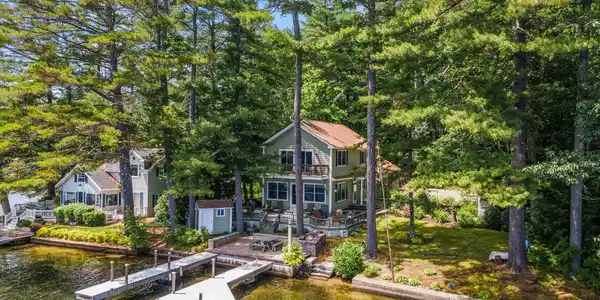 32 Lake