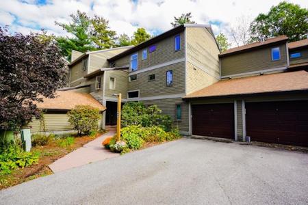 71 East Redrock