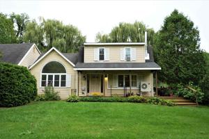 1707 Lake