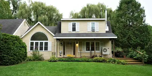1707 Lake