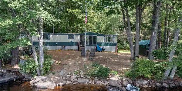 593 Long Shores
