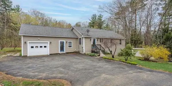 38 Lake View