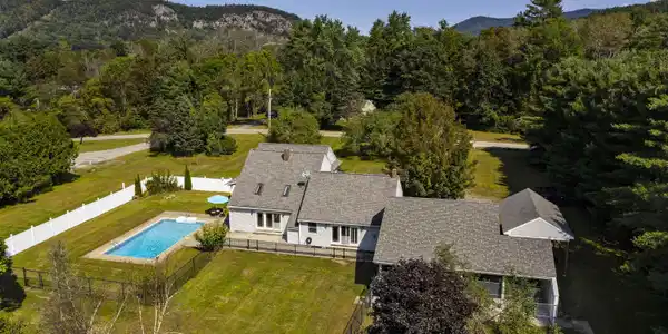 32 Sawyer Brook