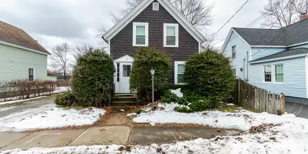 9 Hunt Street