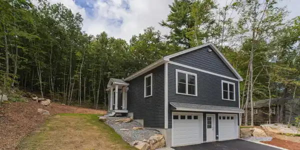 35 Holts Point Road
