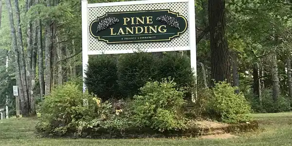 22 Pine Landing