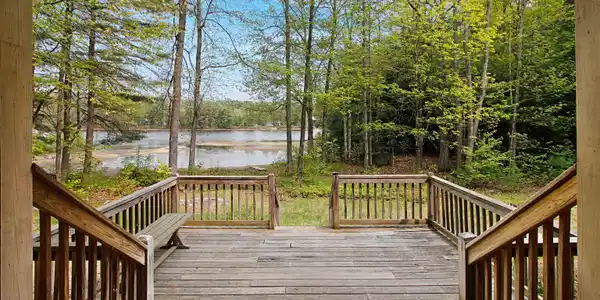 144 Kilton Pond