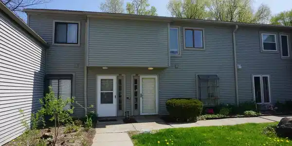 355 Locust Hill