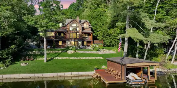 20 Woodland Road