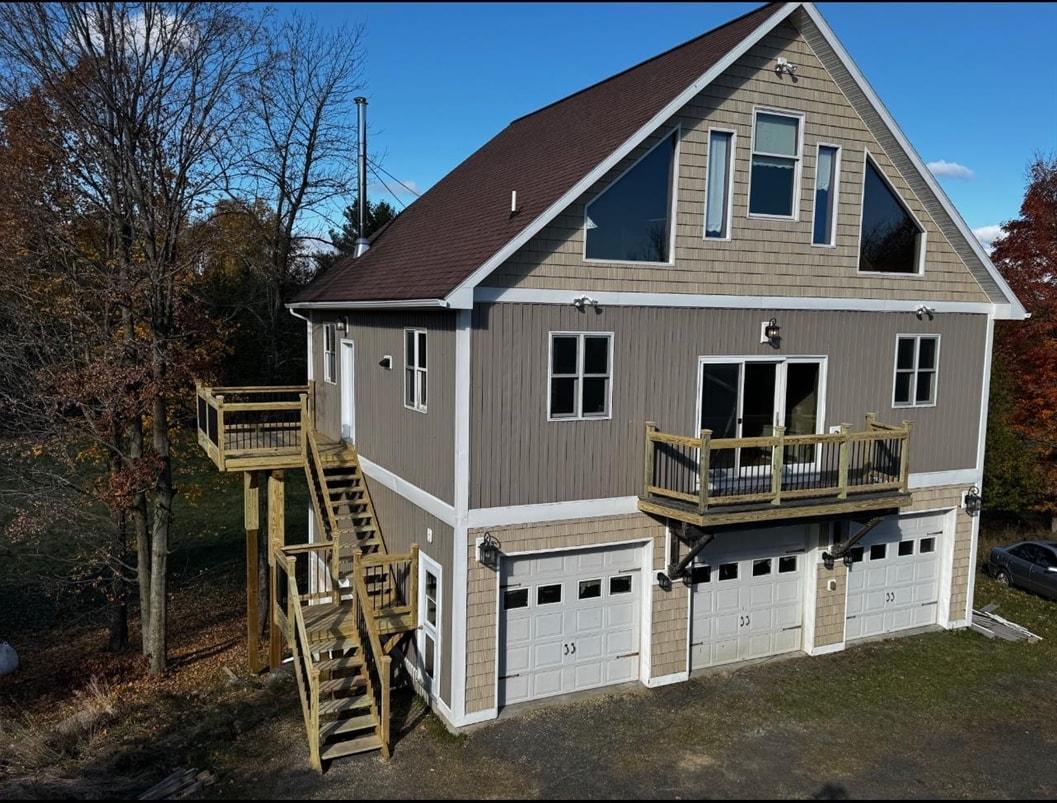 Image 3: Front of Home Image 3: Front of Home