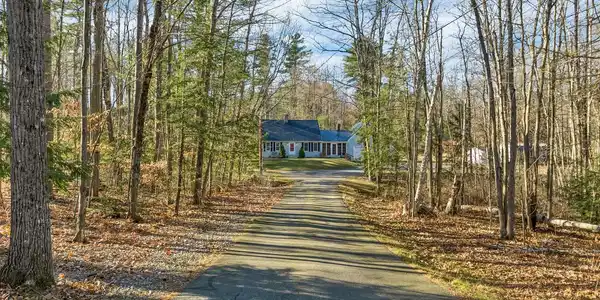 32 Diane Drive