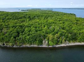 3025 Butler Island East