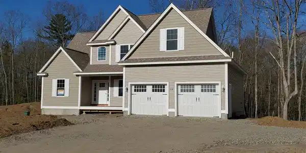 87 Standish