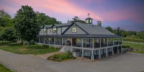 315 Upper Bay