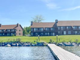 383 Holbrook Bay
