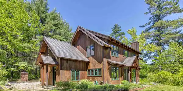 150 Woodcrest