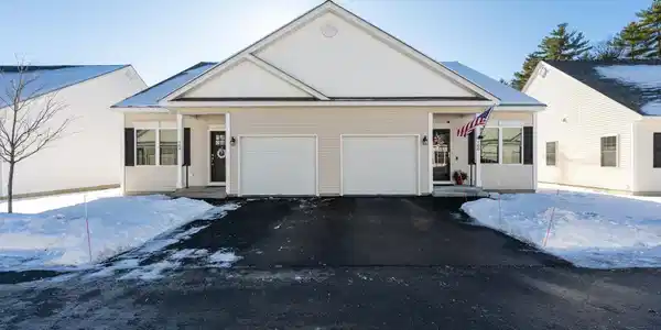 16 Angel Point Circle