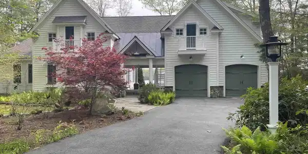 180 Squantum