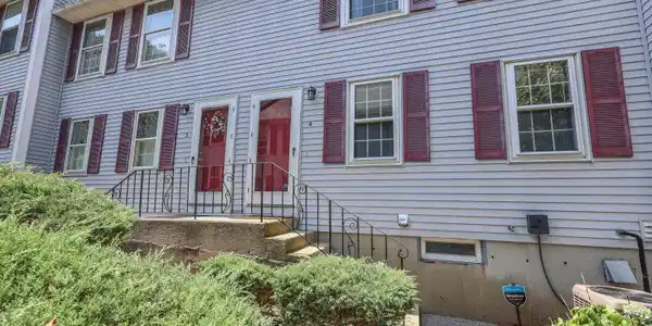 80 Beech Hill