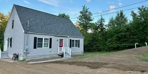 21 shelburne Lane