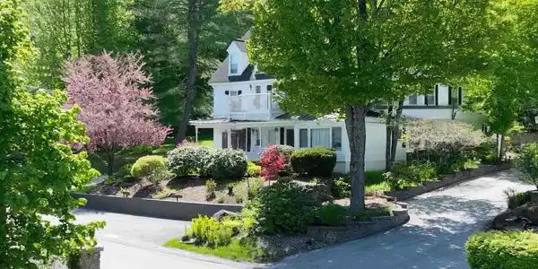 14 Lake Avenue
