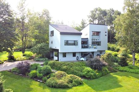 725 Aldrich