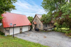 1556 Alburgh Springs