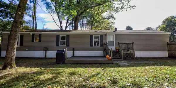 58 Woodland Shores