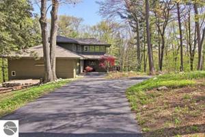 2866 Keewaydin Trail