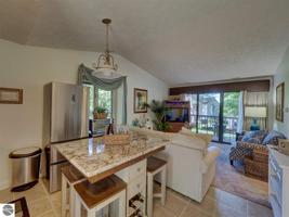 5624 E Creeks Crossing
