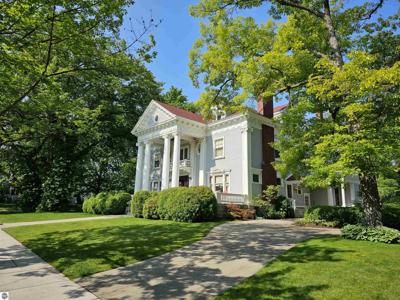 230 Wellington