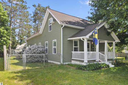 705 Sunnyside Drive