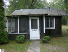 968 (Elm) N Huron Street
