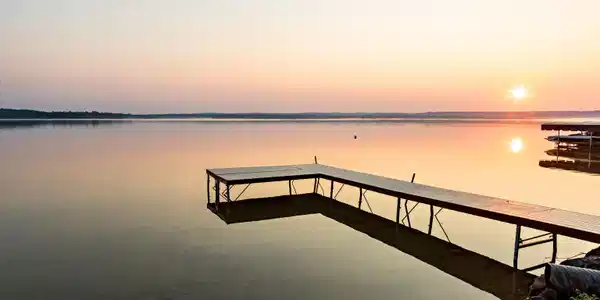 8112 Lakeside Trail