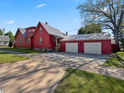 123 E Bremer Street